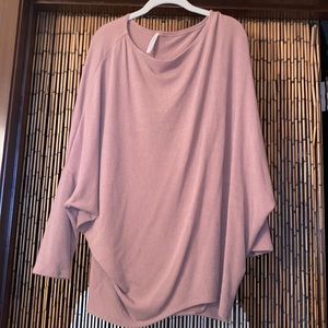Womens never worn blush top